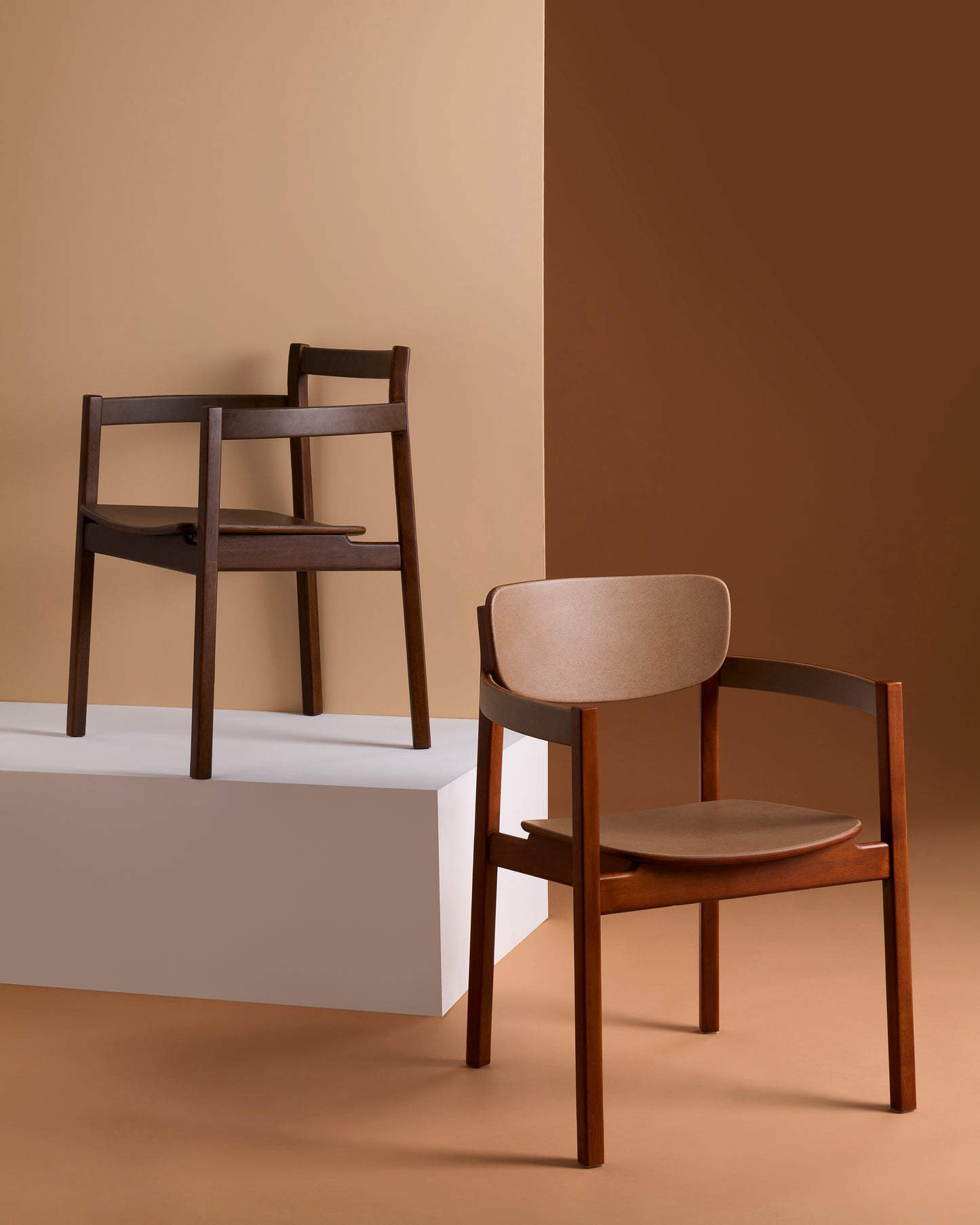 Bend Full Backrest Armchair