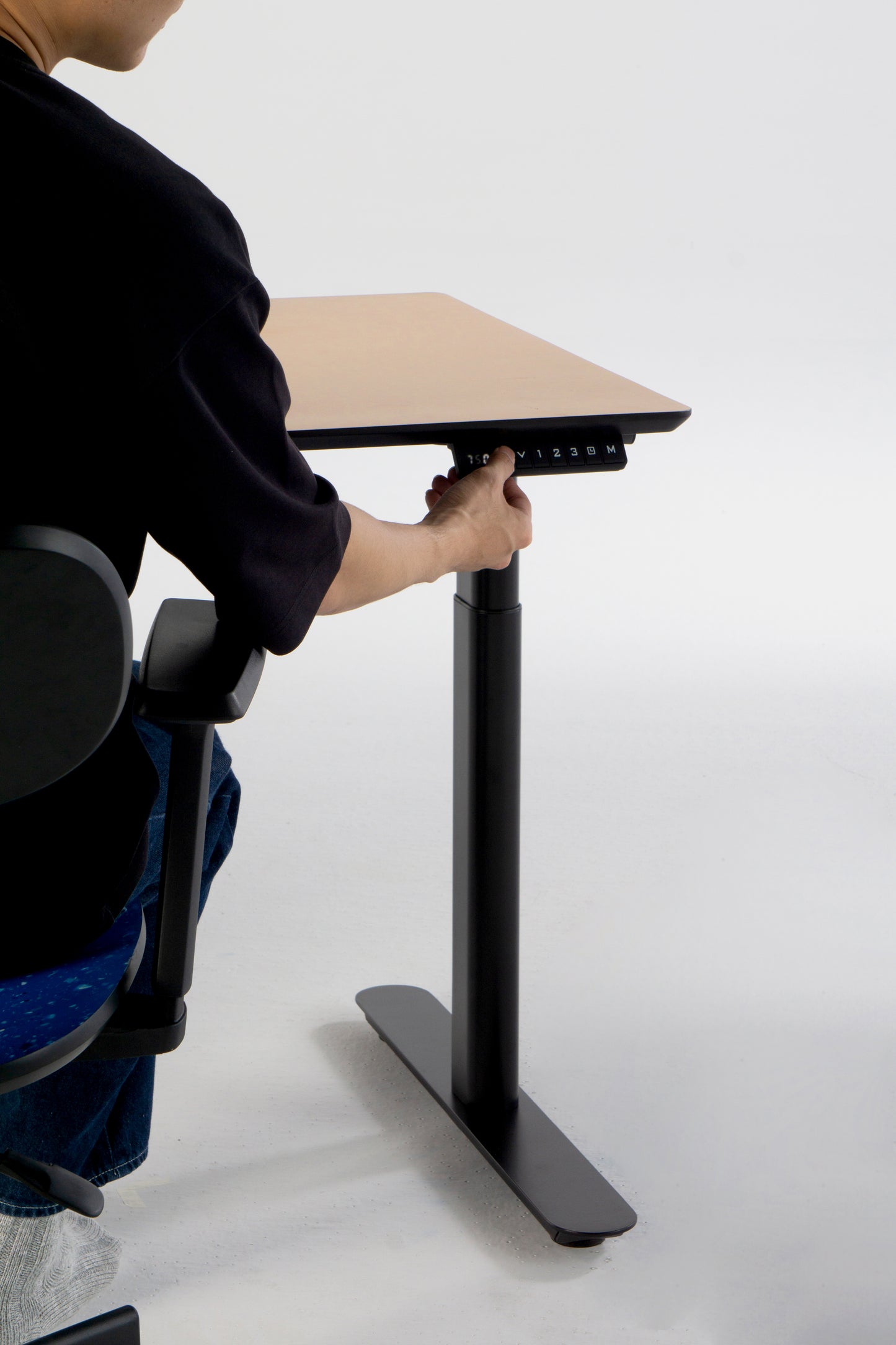 Cubeco Adjustable Desk