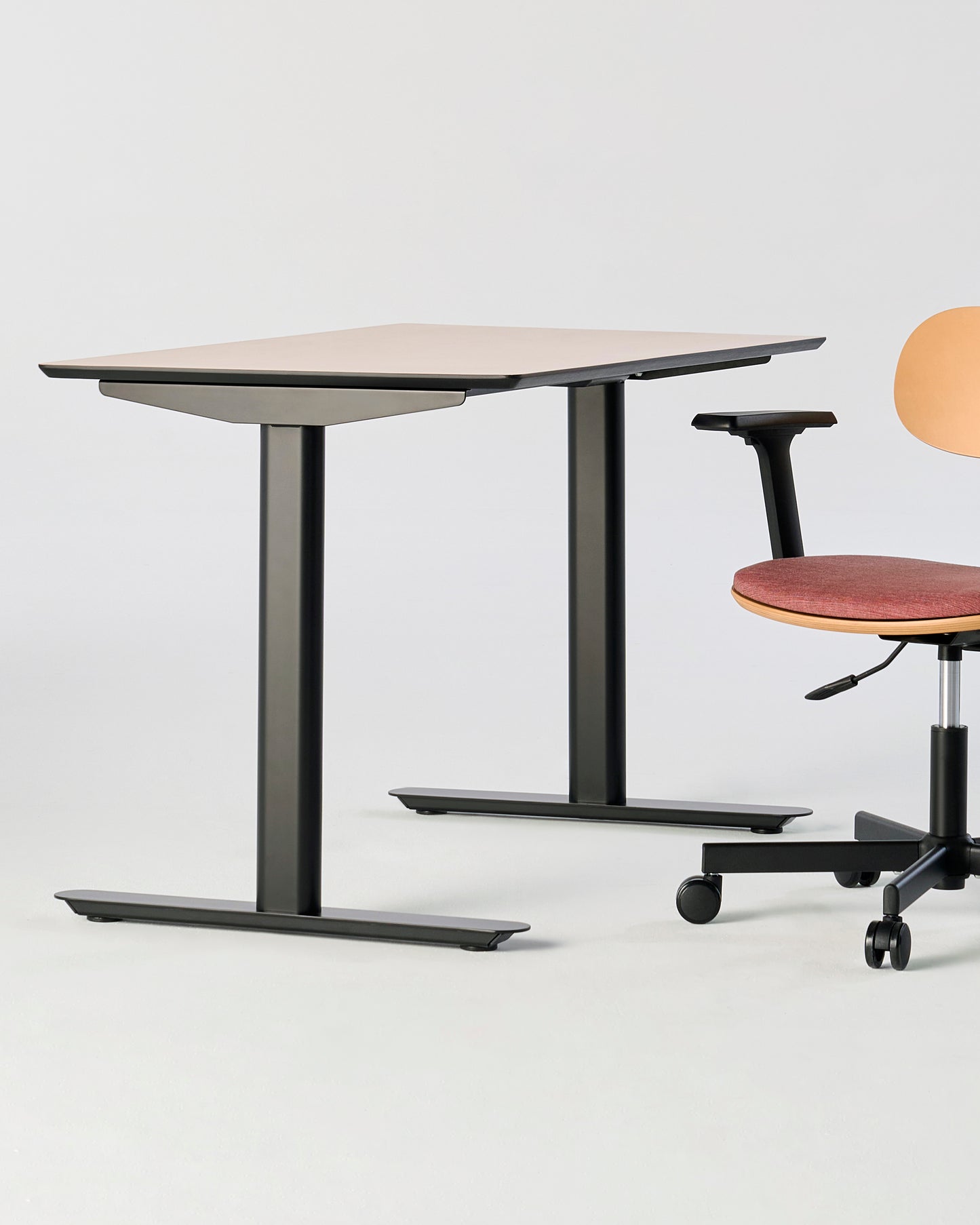 Cubeco Desk