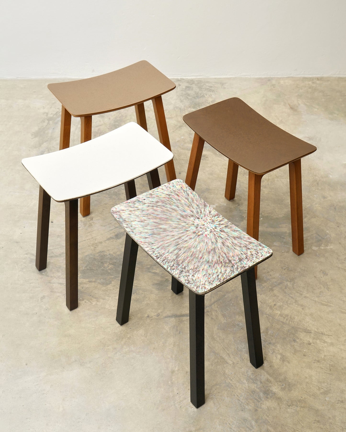 Nichi Stool